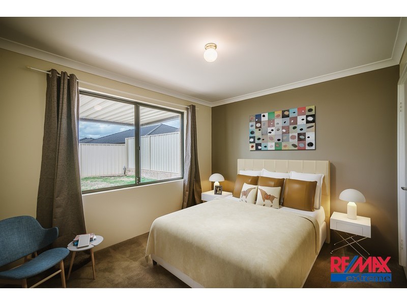 127 Shiraz Boulevard, Pearsall WA 6065