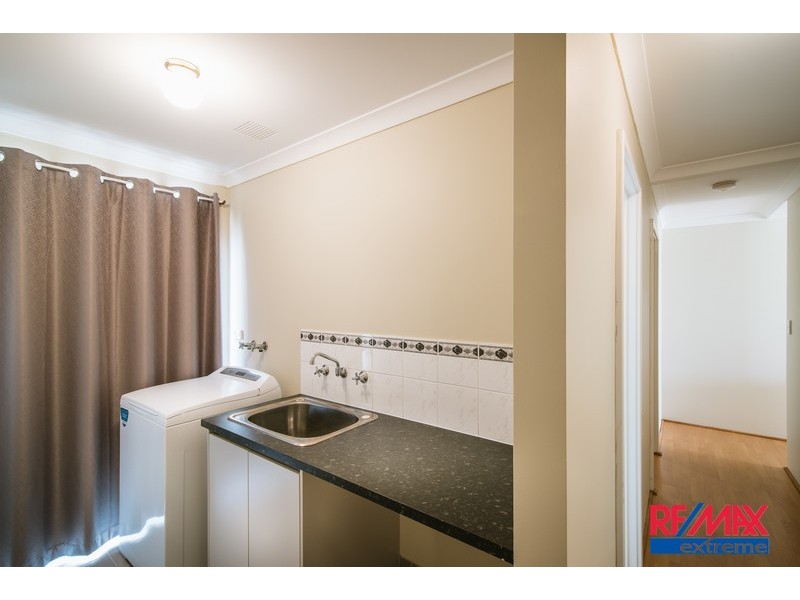 127 Shiraz Boulevard, Pearsall WA 6065