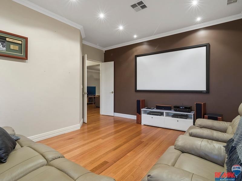 47 Merrang Circuit, Carramar WA 6031