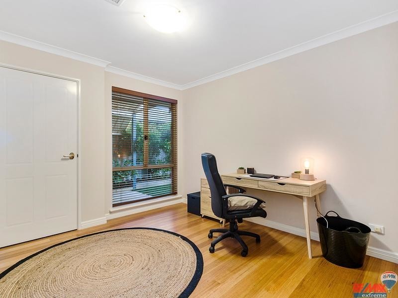 47 Merrang Circuit, Carramar WA 6031