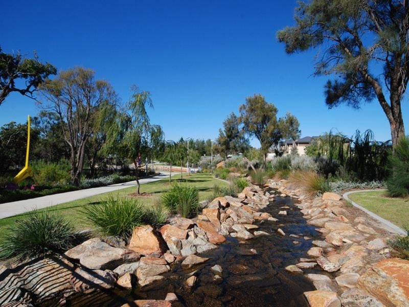 205 Grandis Boulevard, Banksia Grove WA 6031