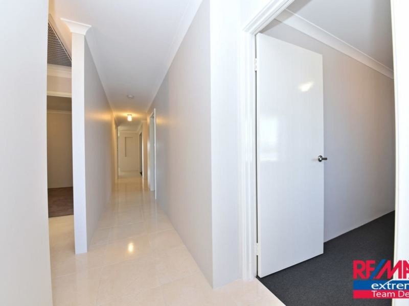 205 Grandis Boulevard, Banksia Grove WA 6031