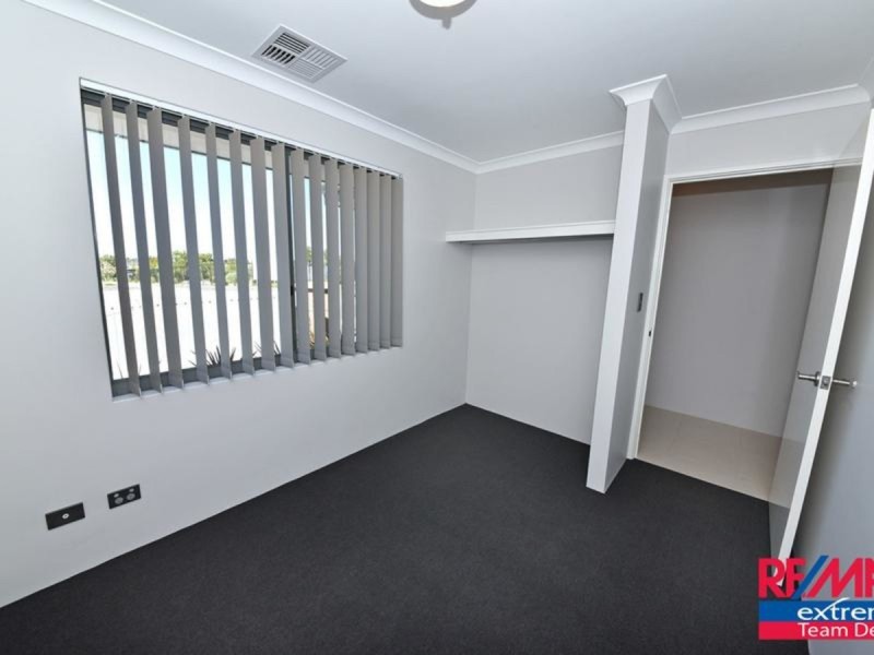 205 Grandis Boulevard, Banksia Grove WA 6031