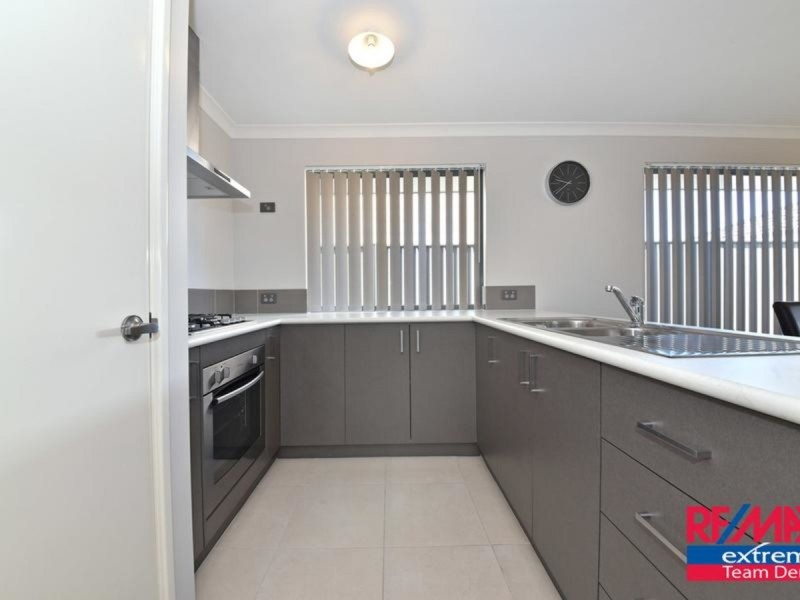 205 Grandis Boulevard, Banksia Grove WA 6031