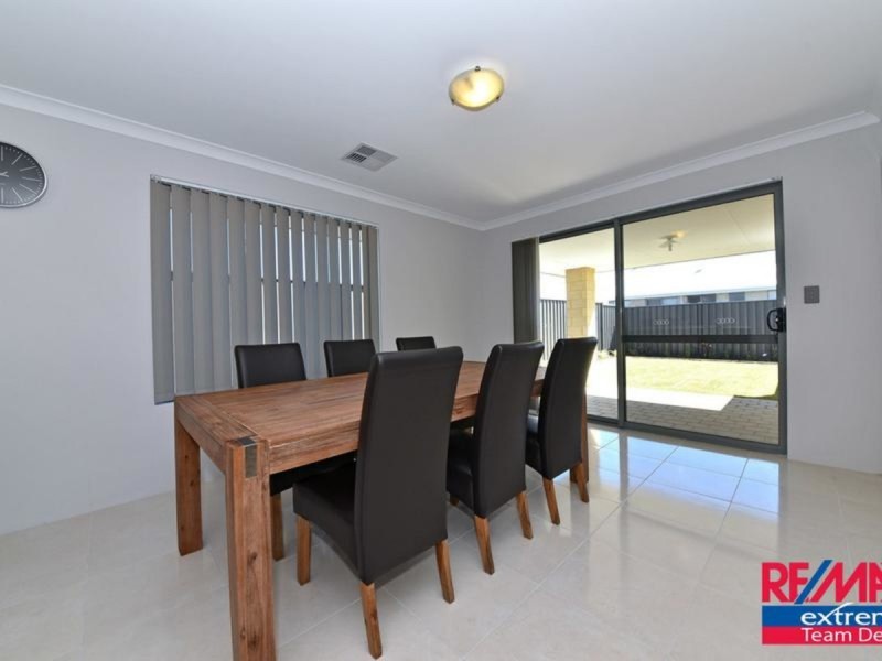 205 Grandis Boulevard, Banksia Grove WA 6031