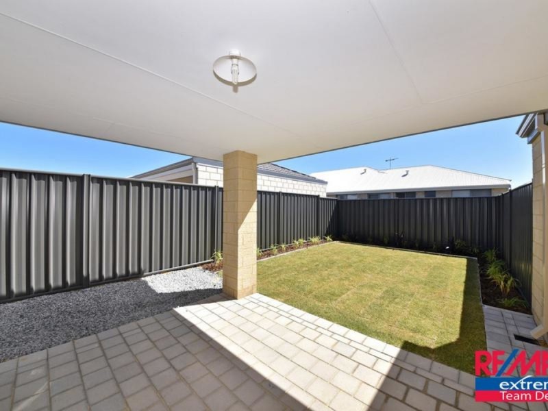205 Grandis Boulevard, Banksia Grove WA 6031