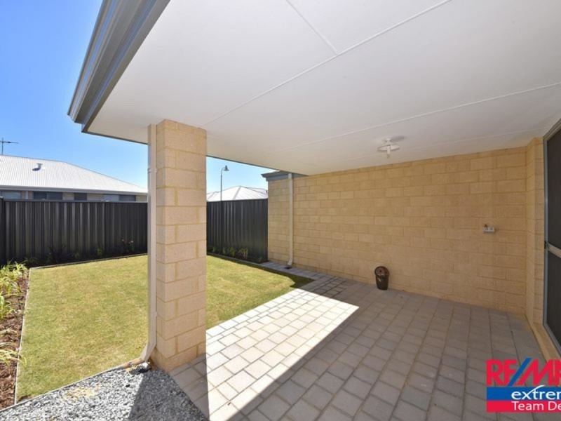 205 Grandis Boulevard, Banksia Grove WA 6031