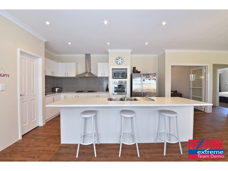 25 Spring Hill, Tapping WA 6065