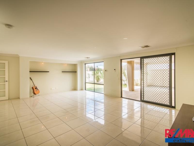 37 Labianca Vista, Carramar WA 6031