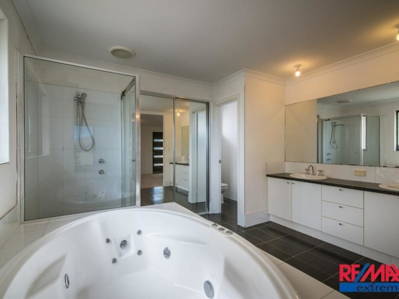 37 Labianca Vista, Carramar WA 6031