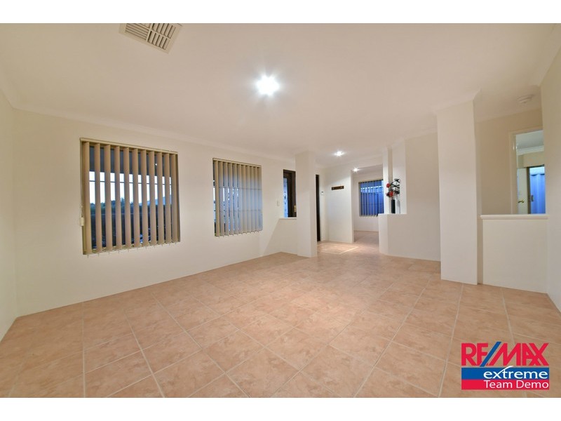 38 Clarafield Meander, Tapping WA 6065