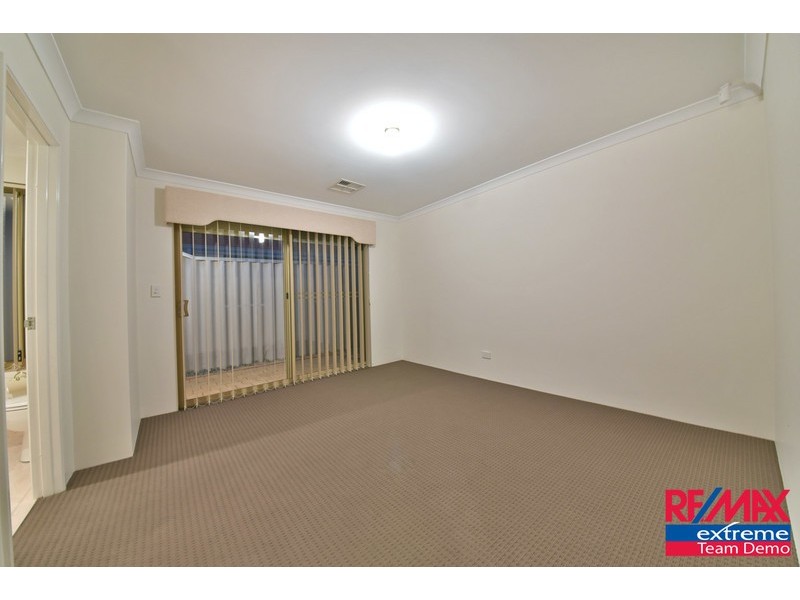 38 Clarafield Meander, Tapping WA 6065