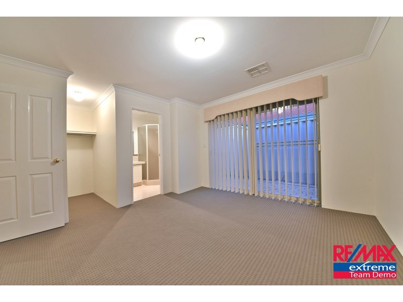 38 Clarafield Meander, Tapping WA 6065