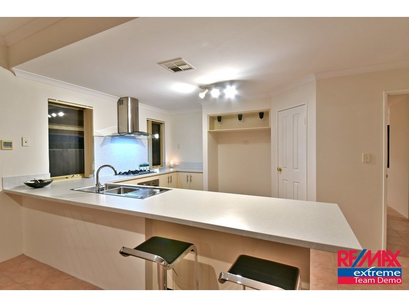 38 Clarafield Meander, Tapping WA 6065