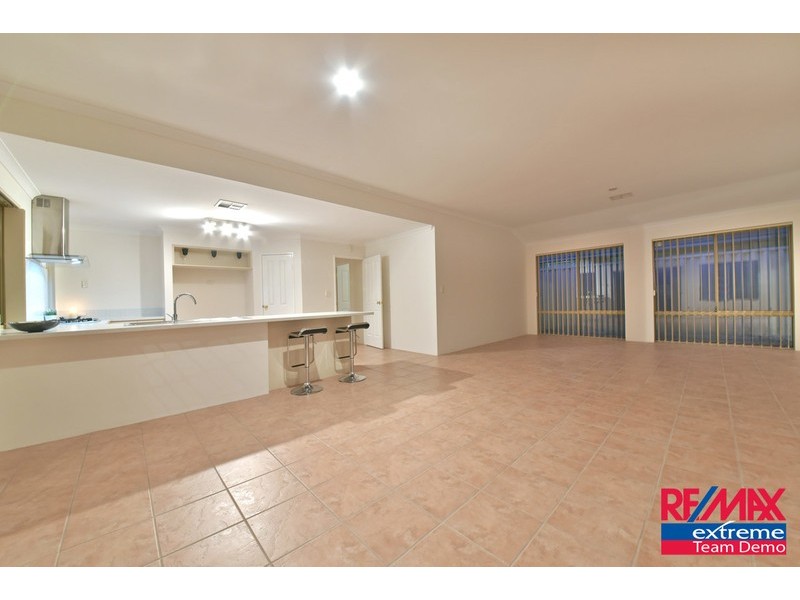 38 Clarafield Meander, Tapping WA 6065