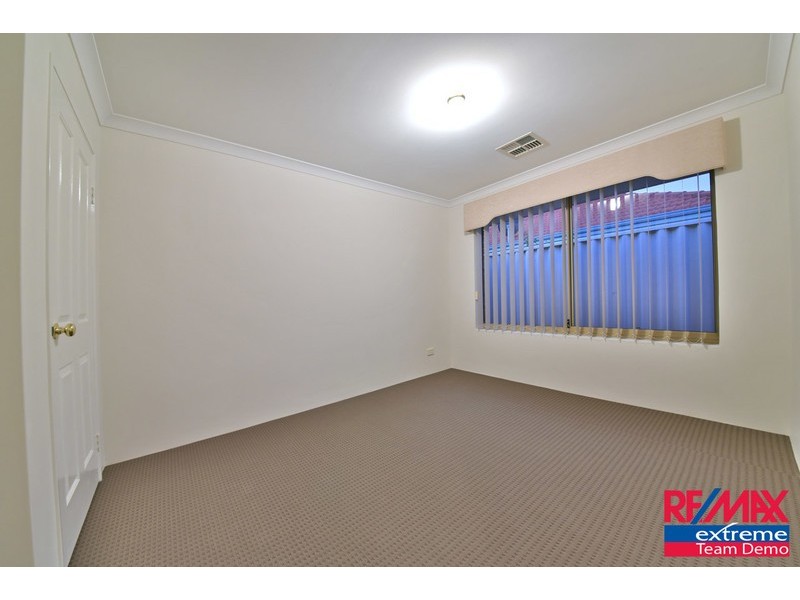 38 Clarafield Meander, Tapping WA 6065