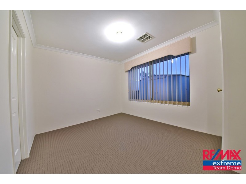 38 Clarafield Meander, Tapping WA 6065