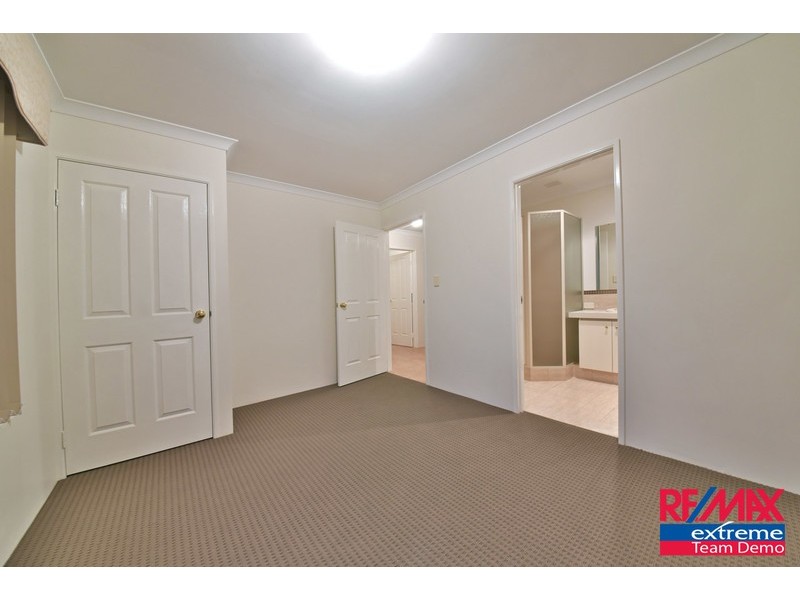 38 Clarafield Meander, Tapping WA 6065