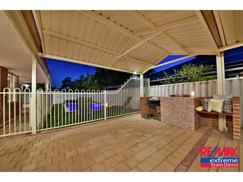 38 Clarafield Meander, Tapping WA 6065