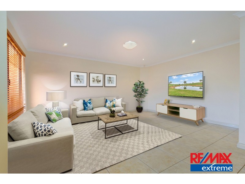 8 Indiana Way, Hocking WA 6065