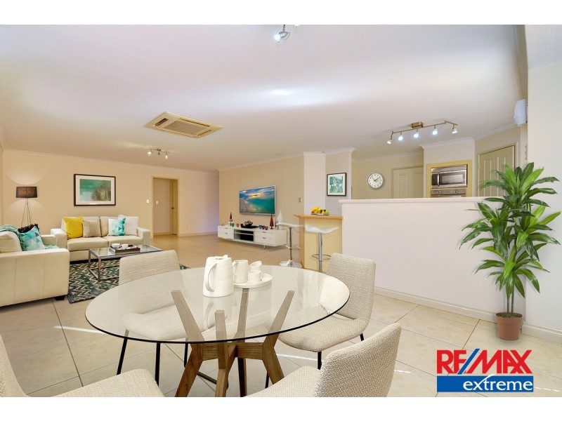 8 Indiana Way, Hocking WA 6065