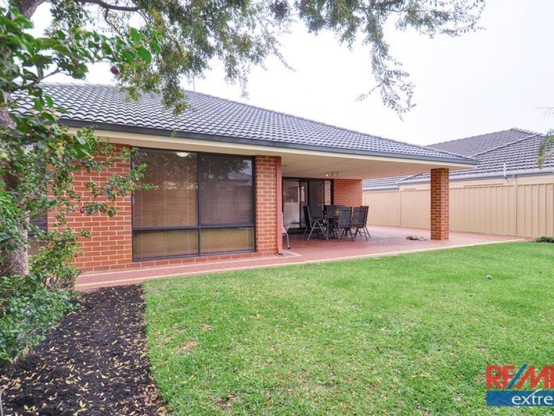 8 Indiana Way, Hocking WA 6065