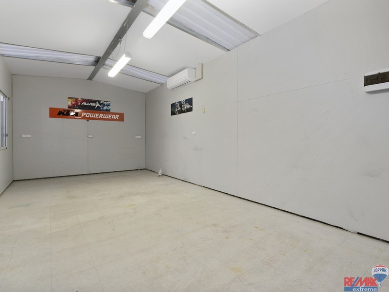 8 Coolamine Close, Carramar WA 6031