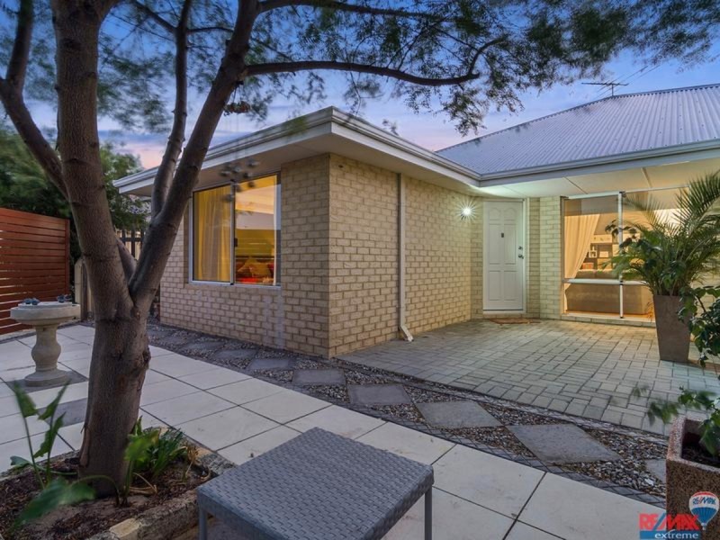 9 Bonvin Gardens, Tapping WA 6065