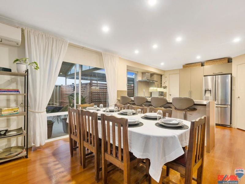 9 Bonvin Gardens, Tapping WA 6065