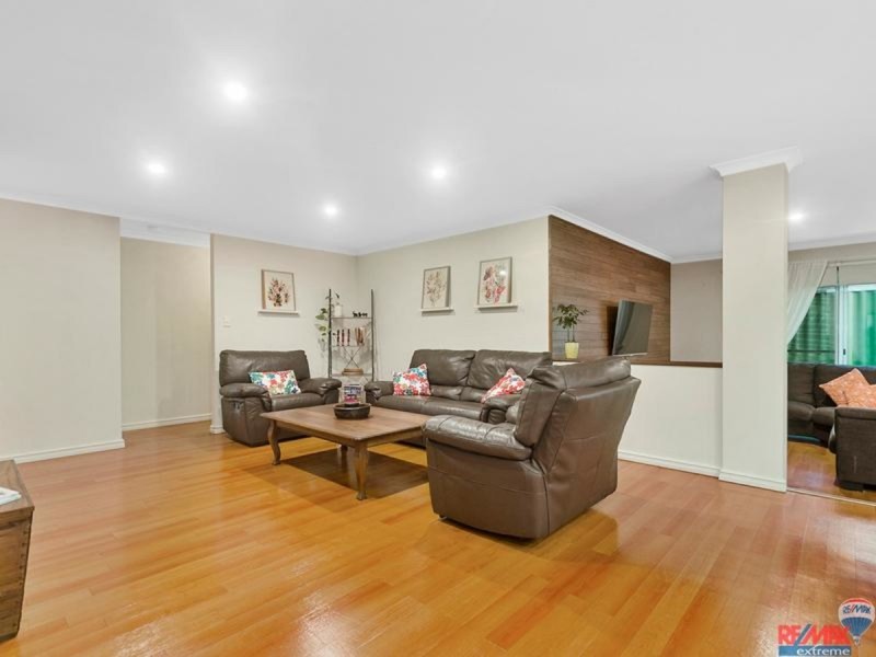 9 Bonvin Gardens, Tapping WA 6065