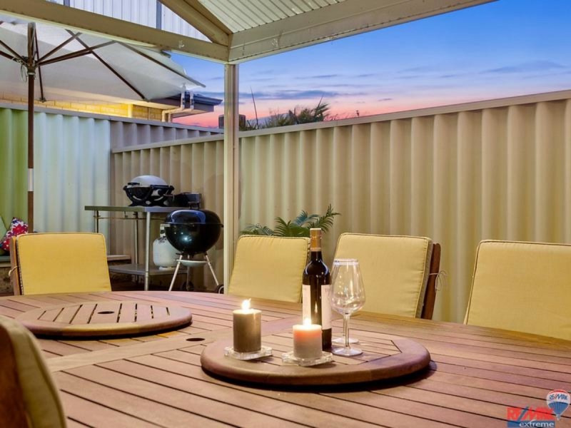 9 Bonvin Gardens, Tapping WA 6065