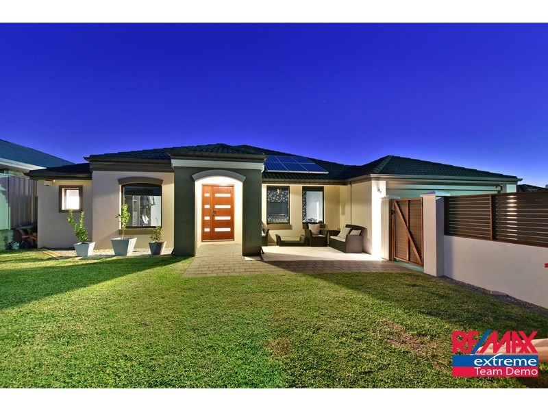 136 St Stephens Crescent, Tapping WA 6065