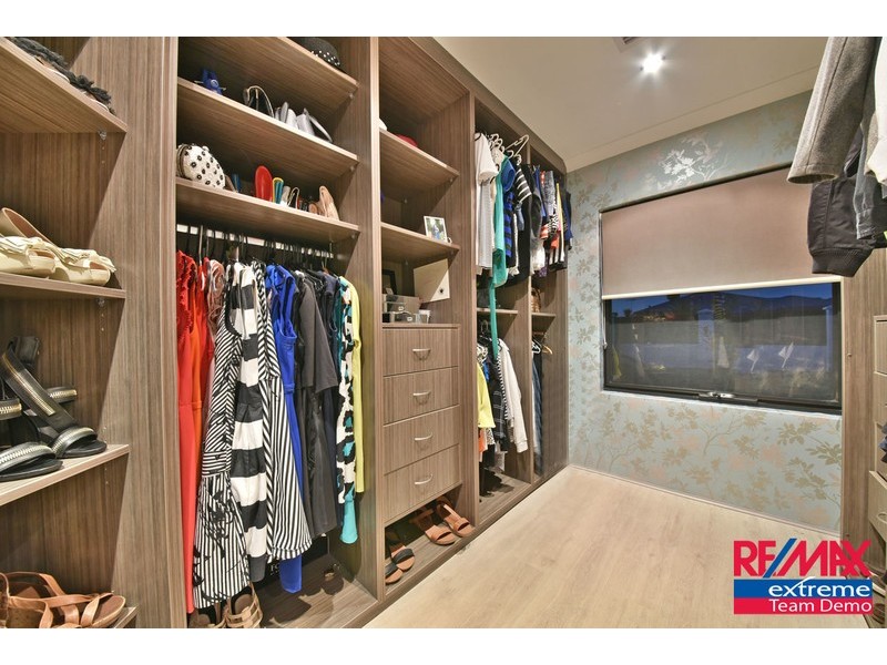 136 St Stephens Crescent, Tapping WA 6065