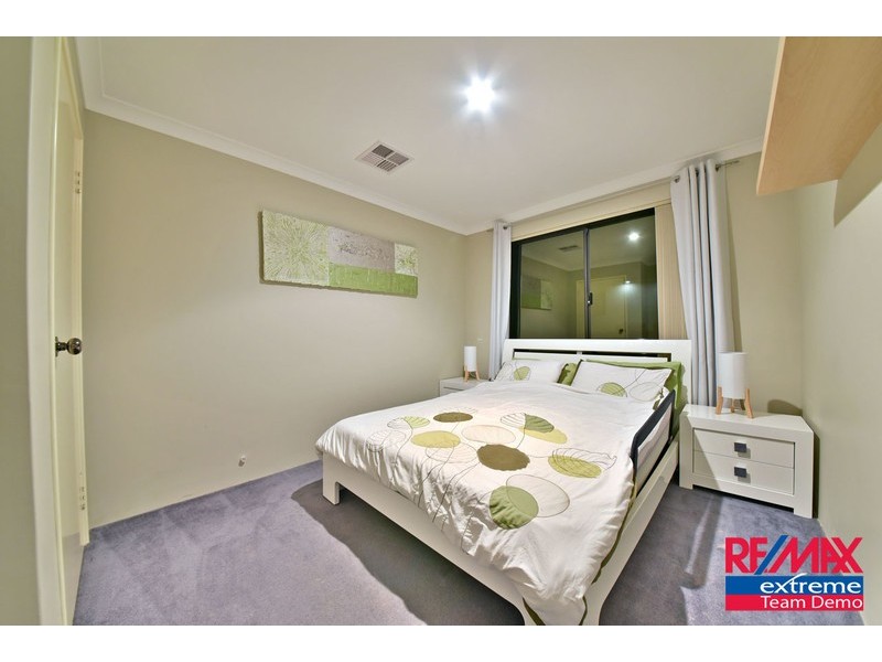 136 St Stephens Crescent, Tapping WA 6065