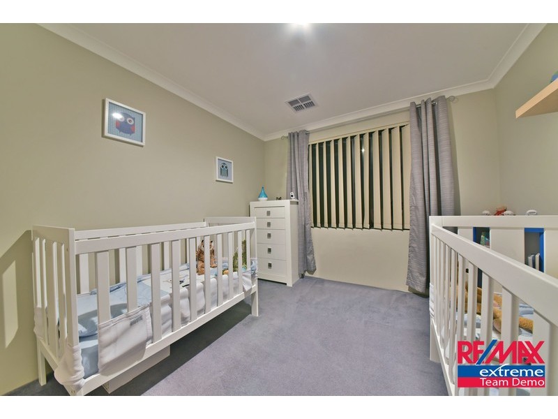 136 St Stephens Crescent, Tapping WA 6065