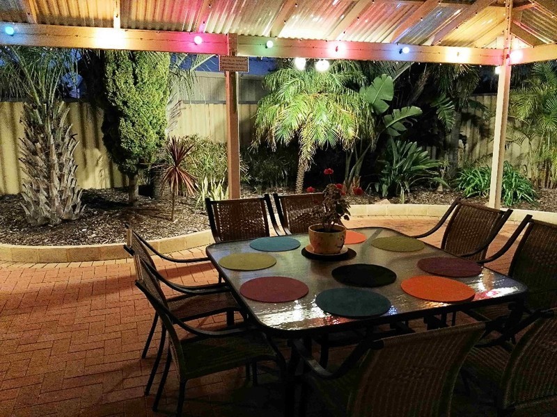 11 Lauder Place, Kinross WA 6028