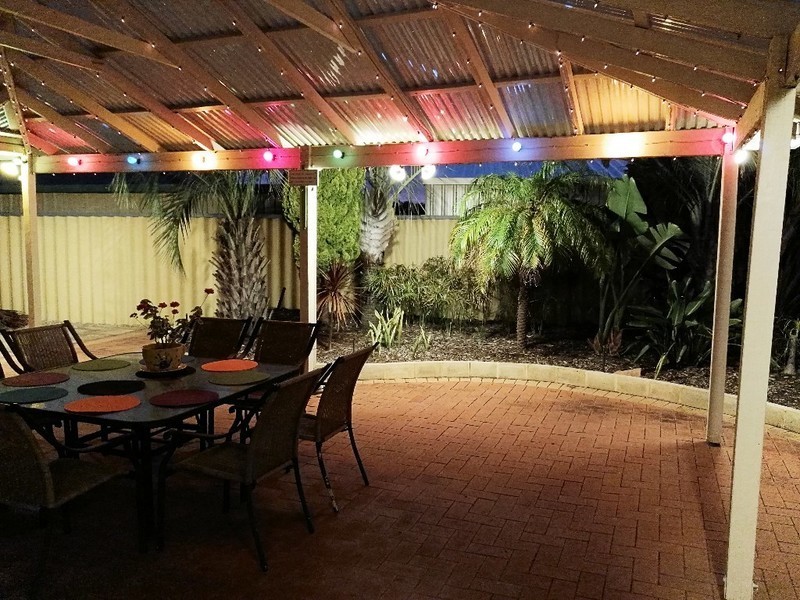 11 Lauder Place, Kinross WA 6028