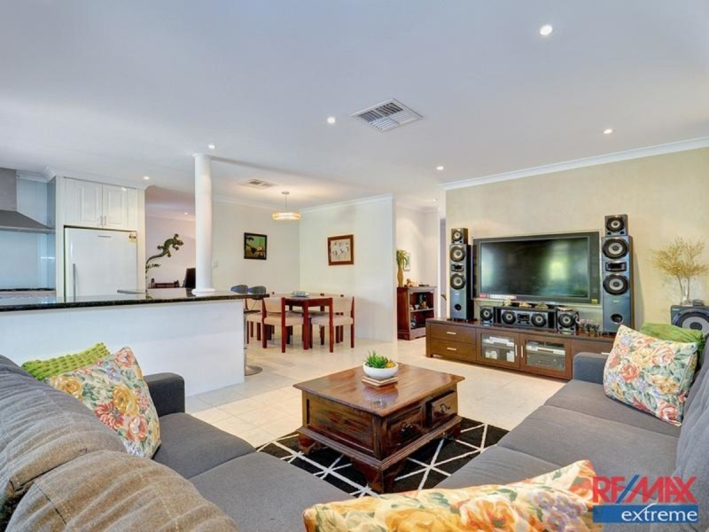 10 Janga Court, Wanneroo WA 6065