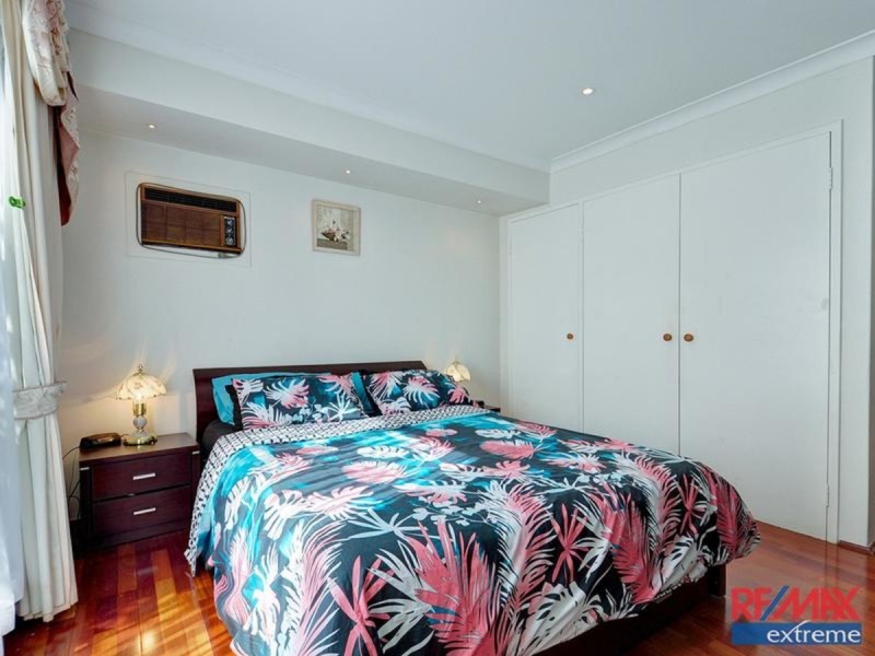 10 Janga Court, Wanneroo WA 6065