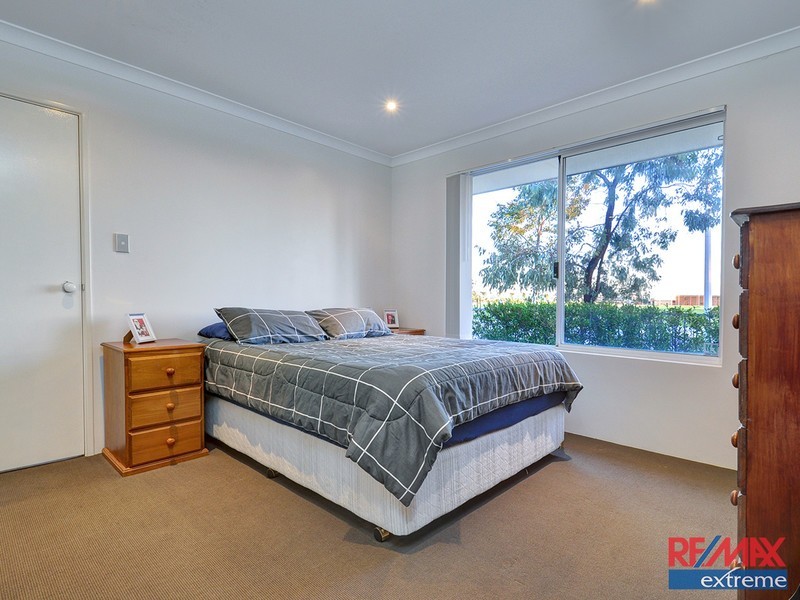 17 Grandis Boulevard, Banksia Grove WA 6031