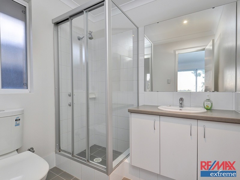 17 Grandis Boulevard, Banksia Grove WA 6031