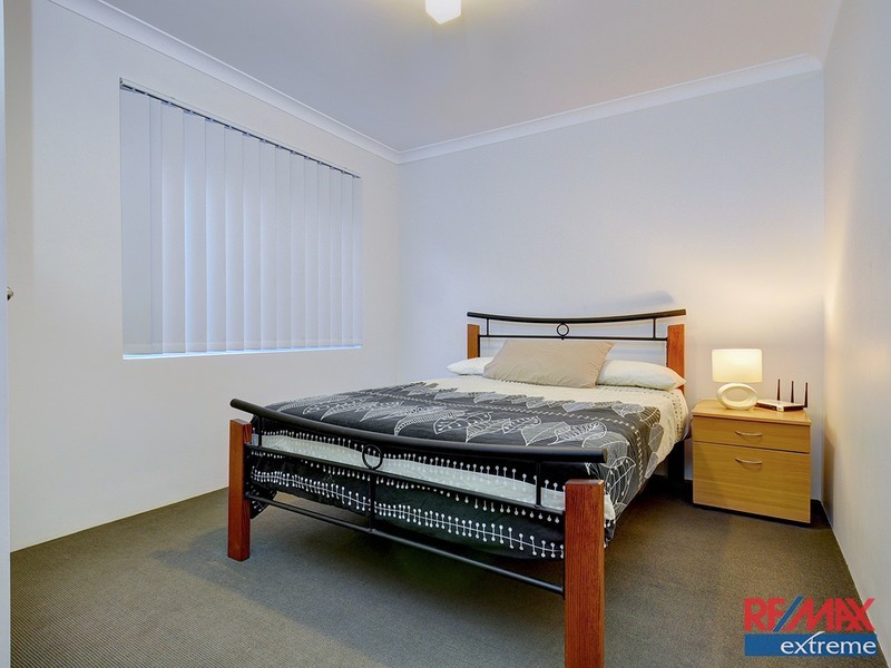 17 Grandis Boulevard, Banksia Grove WA 6031