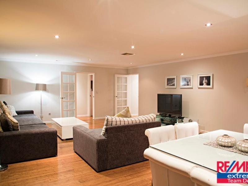 49 Tandara Fairway, Tapping WA 6065