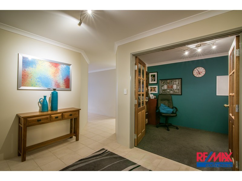 2 Berlin Drive, Wanneroo WA 6065