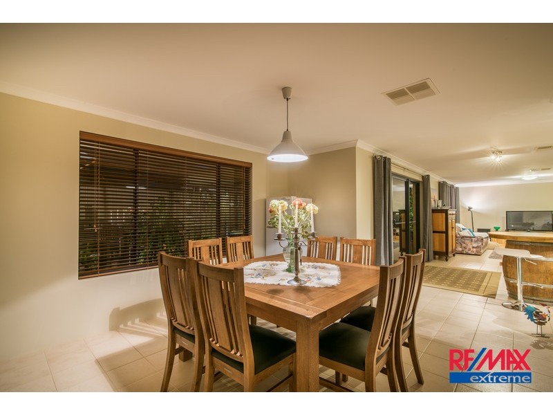 2 Berlin Drive, Wanneroo WA 6065