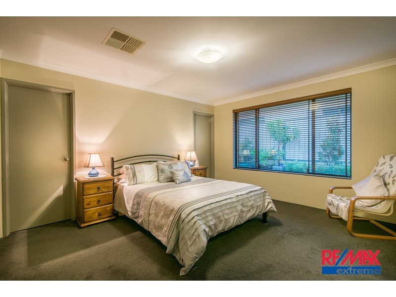 2 Berlin Drive, Wanneroo WA 6065