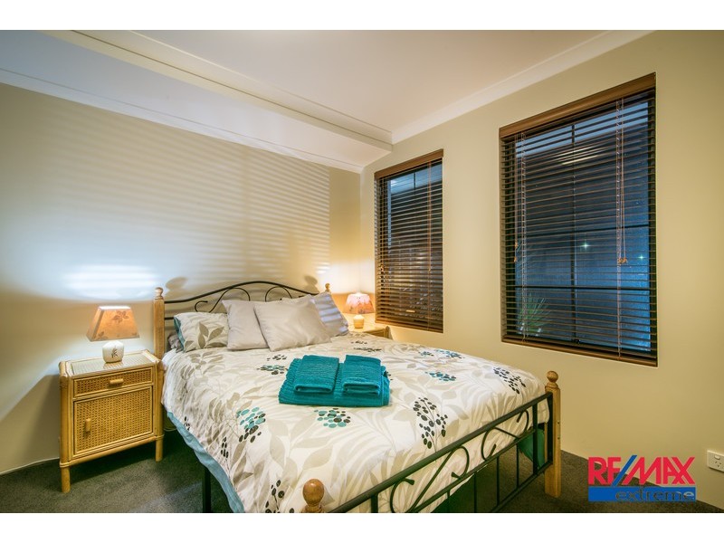 2 Berlin Drive, Wanneroo WA 6065