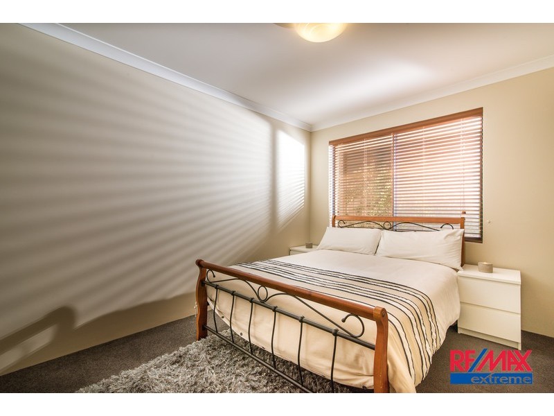 2 Berlin Drive, Wanneroo WA 6065