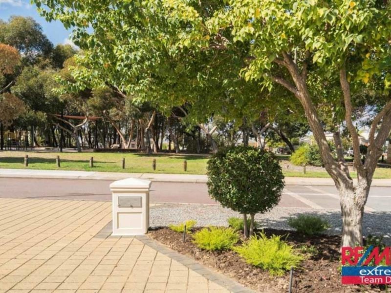 63 Tandara Fairway, Tapping WA 6065