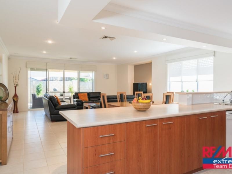 63 Tandara Fairway, Tapping WA 6065